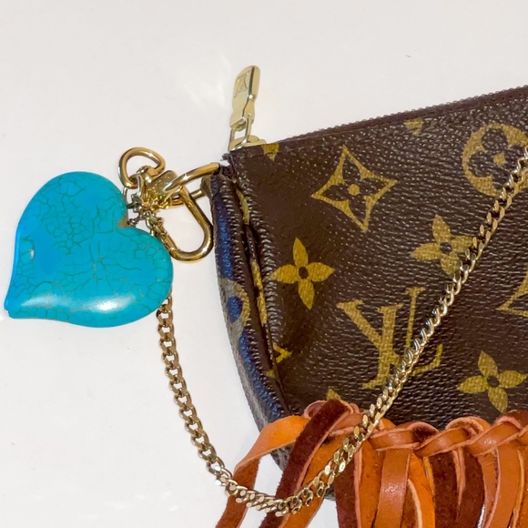 Mini Dolly Shoulder Pochette. Authentic monogram bag with turquouise stones💕🤠 - Picture 5 of 6